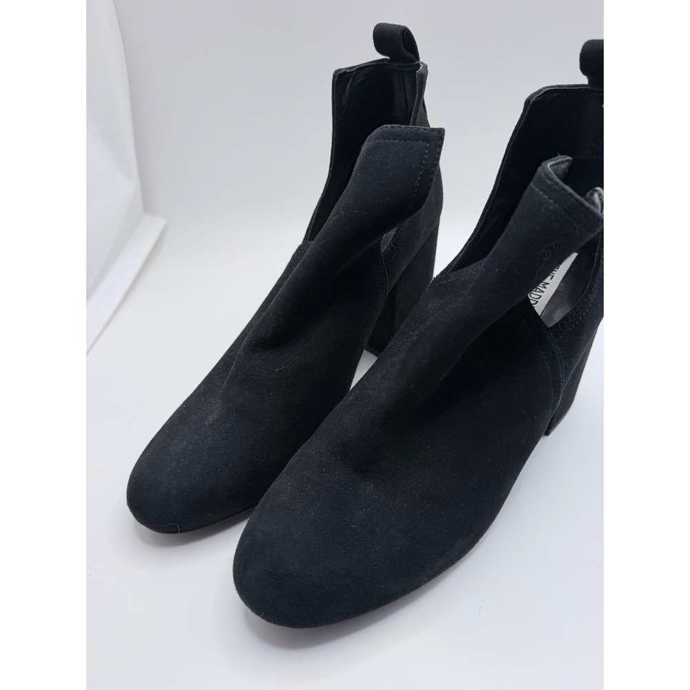 Steve Madden Nayna Bootie Women 10 Black Suede Block Heel Side Cut Out Ankle